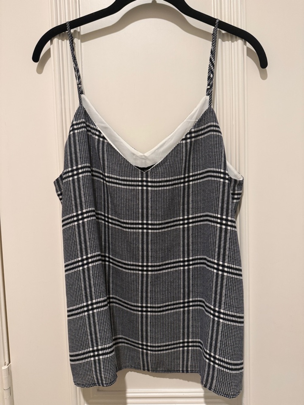 Banana Republic Plaid V-Neck Spaghetti Strap Cami Top in Black and White